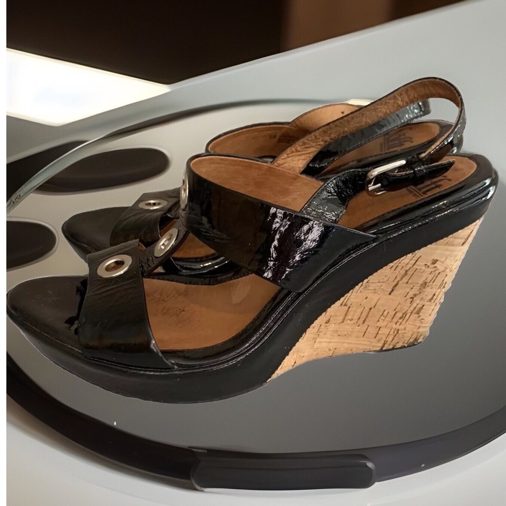 Sofft Wedge Sandals Women 8.5M Black Patent Leather Grommet Cork Slingback Heels - Picture 2 of 8